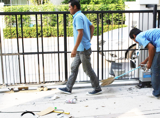 บริษัท แด็ด ออโต้ดอร์ จำกัด 